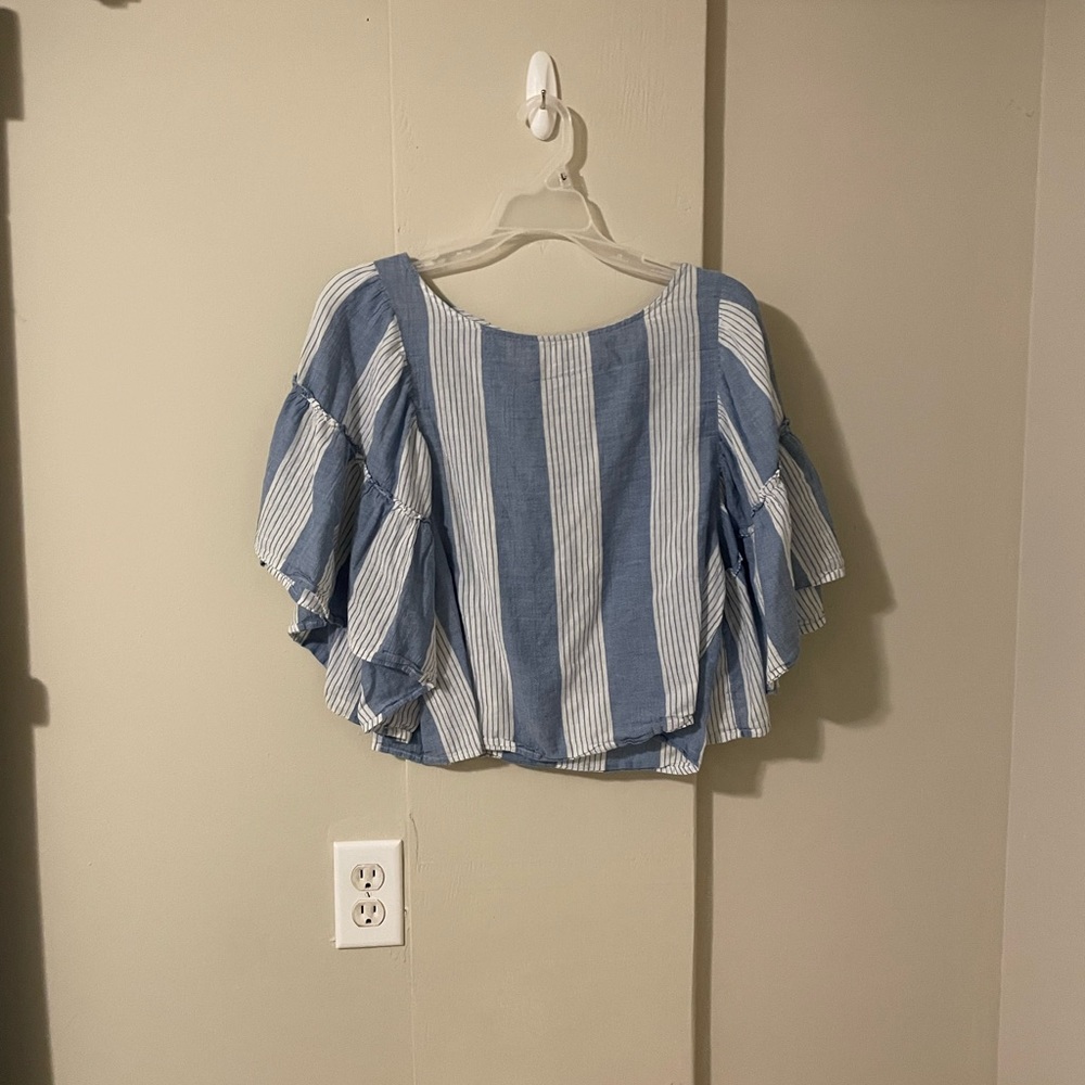 AMERICAN EAGLE crop top